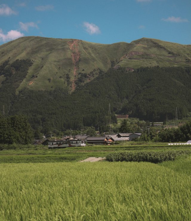 阿蘇リトリート HONO nr-ing3 南阿蘇の山並みと田園